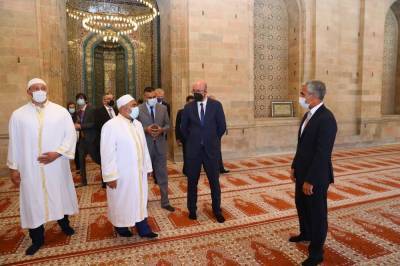 Президент Европейского совета посетил шамахинскую Джума-мечеть (ФОТО)