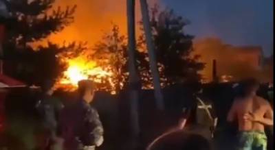 Громкий взрыв и огромное пламя: что полыхает в Ярославле. Видео