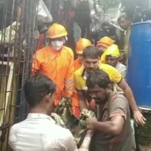 Из-за обрушений зданий в Индии погибли 15 человек