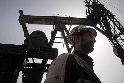 Страны ОПЕК+ решили нарастить добычу нефти
