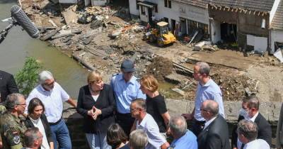 Меркель прибыла в пострадавший от наводнения район Германии