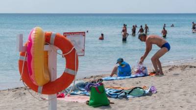 Как в Крыму не утонуть в обратном морском течении: советы от спасателя