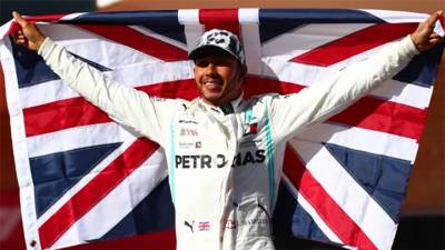 Хэмилтон выиграл Гран-при Великобритании, несмотря на штраф в 10 секунд