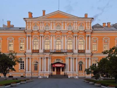 В Петербурге могут снести три старинных флигеля Воронцовского дворца