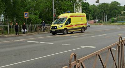 Водителя доставали из раскуроченного авто: подробности аварии под Ярославлем