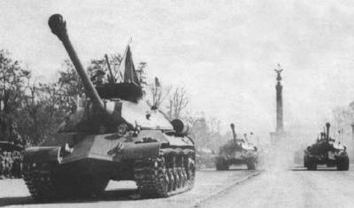 Какой новейший советский танк так напугал союзников в 1945 году