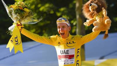 Тадей Погачар - Словенец Погачар во второй раз подряд выиграл "Тур Де Франс" - vesti.ru - Англия - Бельгия - Эмираты