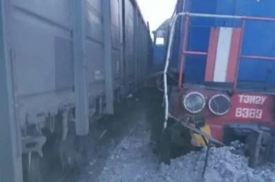 В РФ два поезда столкнулись «лоб в лоб»
