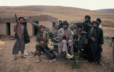 Власти Афганистана и талибы провалили переговоры о прекращении огня