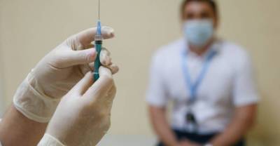 Вирусолог: Коллективный иммунитет к штамму "дельта" появится после вакцинации 80% россиян