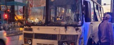 В аварии в Заельцовском районе Новосибирска пострадала пассажирка автобуса