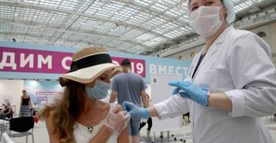 Россиянам дали несколько советов по подготовке к ревакцинации от коронавируса