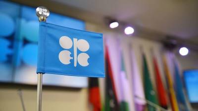 ОПЕК+ договорилась увеличить добычу нефти с августа