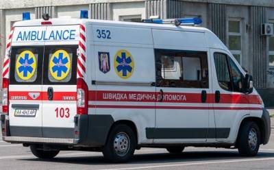 В Волынской области Украины авто врезалось в дерево, погибли трое
