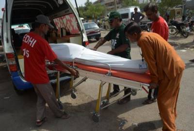 При столкновении автобуса с грузовой машиной в Пакистане погибли 27 человек