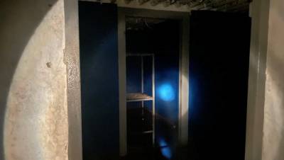 В Ленобласти нашли подземный бункер, напоминающий тюрьму