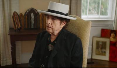 Боб Дилан вернулся на сцену после полуторагодового перерыва и мира