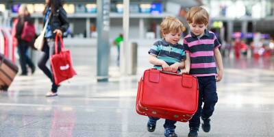 К августу в России запустят продажу авиабилетов по спецтарифу для семей с детьми