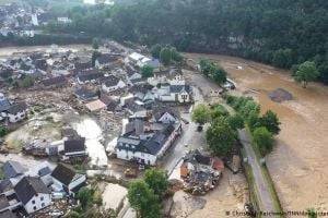 Число жертв наводнения в Германии составило 163 человека
