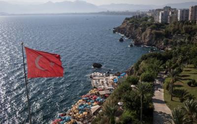 Власти Турции не исключают закрытия страны для туристов. Названо условие