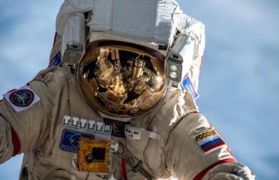 У российских космонавтов отберут скафандры: в Роскосмосе творится хаос