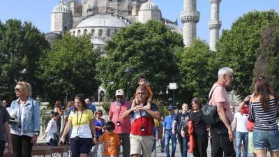 Власти Турции не исключили закрытия страны из-за штамма «Дельта»