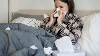 Эксперт назвал новые симптомы у болеющих коронавирусом