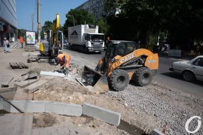 Как в Одессе продвигается ремонт улицы Черняховского – фоторепортаж