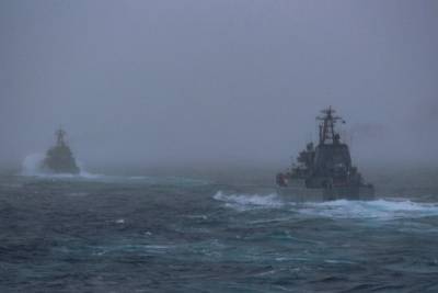Десантные корабли Северного флота вышли в Атлантику через Гибралтар