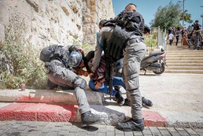Более десяти атак камнеметателей за вчерашний день в Иерусалиме