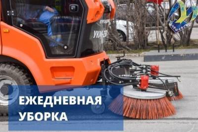 Более 60 единиц техники было задействовано в уборке улиц Мурманска