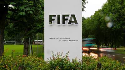 ФИФА дисквалифицировала Обухова и ещё двух российских футболистов за допинг