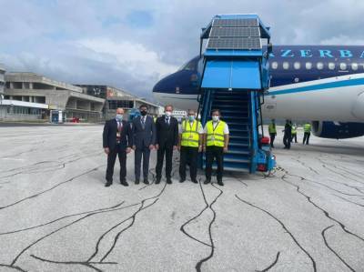 Самолет AZAL доставил в Боснию и Герцеговину вакцины против коронавируса (ФОТО)