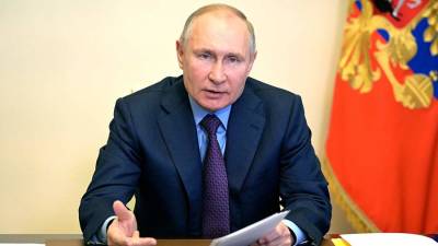 Путин предложил продлить предельный срок службы генералов и адмиралов
