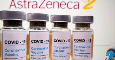 Испания больше не будет покупать вакцину AstraZeneca, а остатки отдаст бедным странам