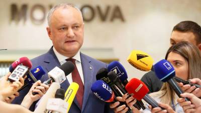 Додон обвинил посла США во вмешательстве в выборы в Молдавии