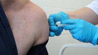 Милонов предложил поощрять вакцинацию дополнительным отпуском