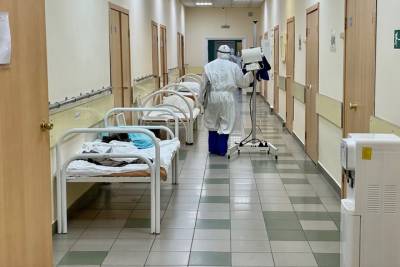 Новосибирские больницы продолжают переделывать в ковидные госпитали