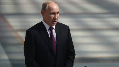 Американцы назвали Путина выдающимся лидером после слов об эсминце
