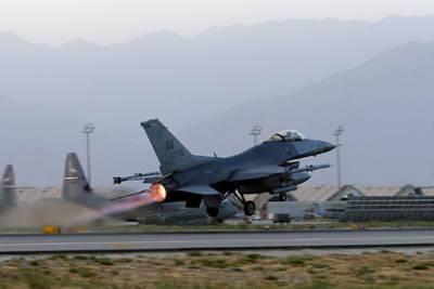 Американские войска покинули крупнейшую авиабазу США в Афганистане