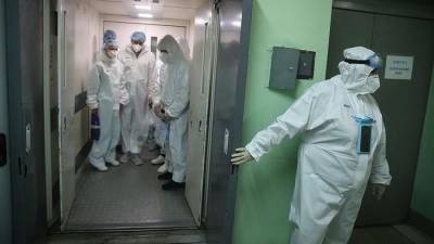 В Москве перепрофилируют больницы из-за недостатка COVID-госпиталей