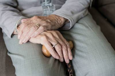 В России могут ввести новый вид страхования для ухода за пенсионерами