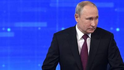 Путин запретил банкам заранее ставить "галочки" в кредитных договорах