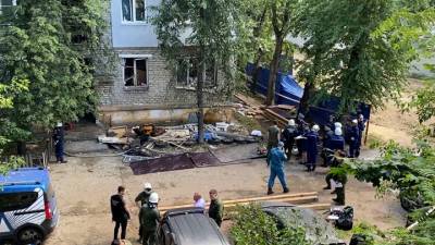 Взрыв в Нижнем Новгороде: спасатели обследуют конструкции дома