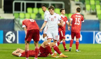Российским футболистам посоветовали молиться перед матчами, чтобы не проигрывать