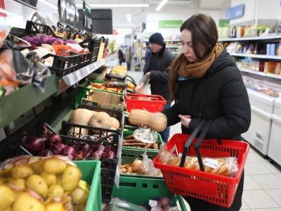 «Останемся даже без картошки»: эксперты предсказывают новый рост цен на продукты