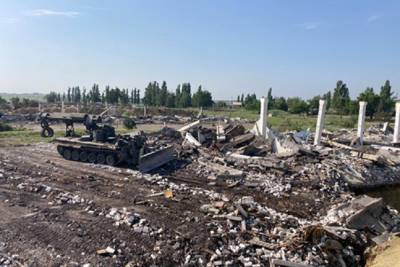 Военные инженеры сносят 18 списанных зданий в Волгоградской области