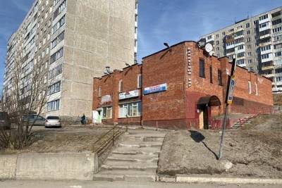В Мурманске отремонтируют лестницу, признанную небезопасной для пешеходов