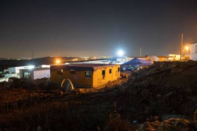 Жители Эвьятара уходят малыми группами, чтобы «не радовать палестинцев»