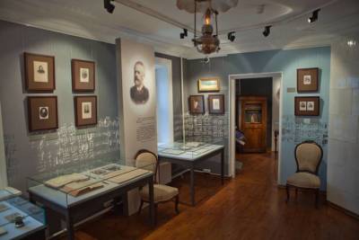 Выставка «Мандрагора» открылась в музее Чайковского